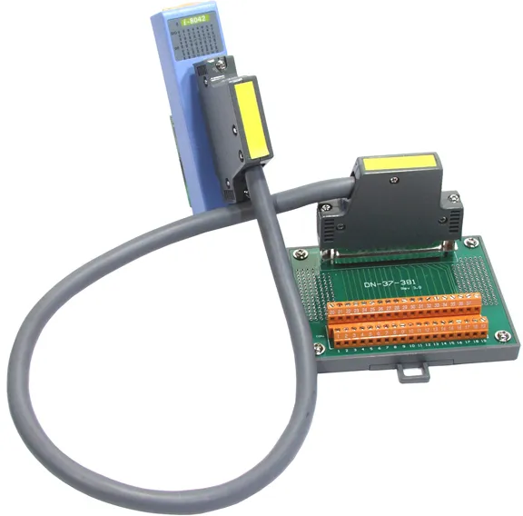 ICP-CON I-8042 Модуль с 16 каналами DO (sink, source, открытый коллектор) и 16 DI (sink, source, влажный) с изоляцией, низкий профиль, параллельная шина