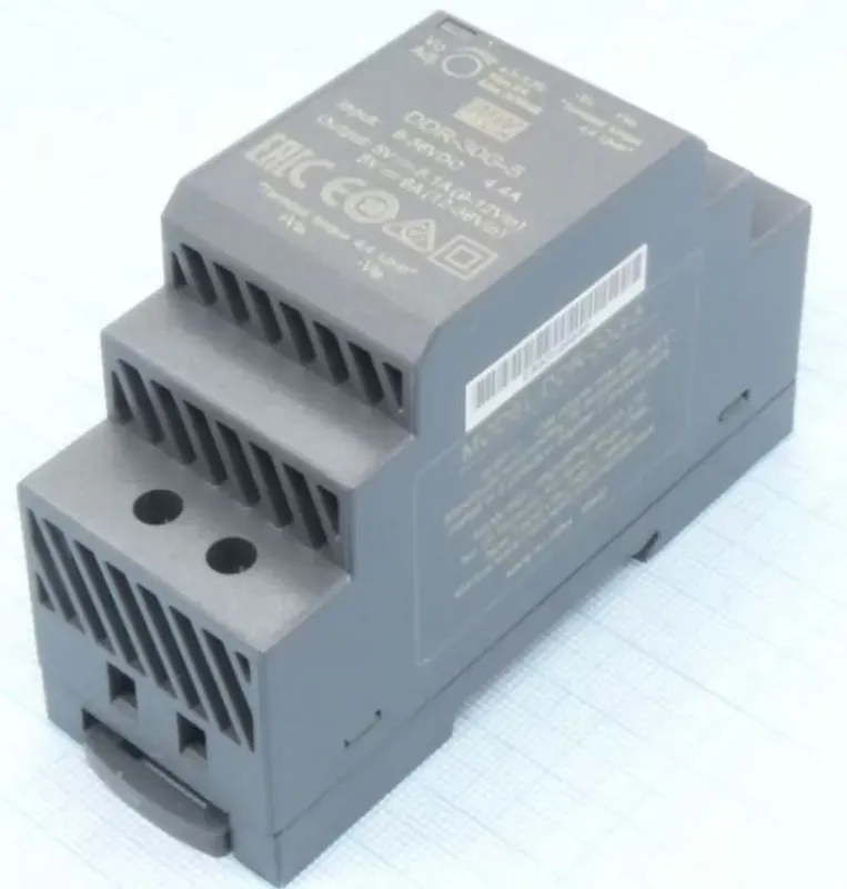 DDR-30G-5 Mean Well Блок питания (DC/DC преобразователь, монтаж на DIN-рейку, 30Вт, вход 9-36В,выход 5В/6А)